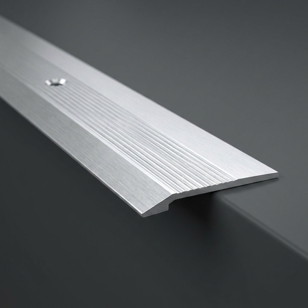 Aluminium Vinyl Edge Floor Transition Strip, 28mm x 6mm x 89.5cm DIY Low Profile Floor Trim for Finishing and Edge Protection
